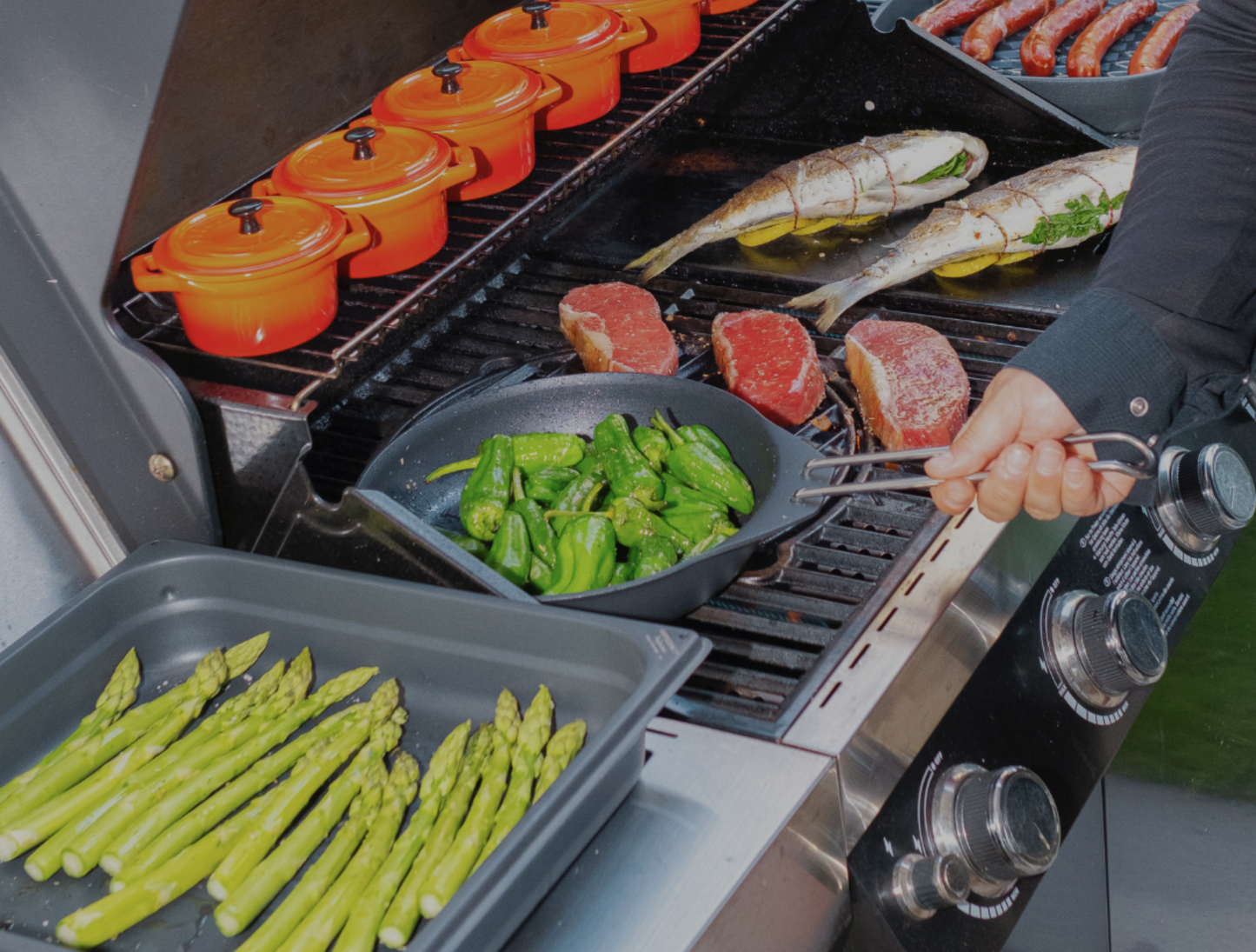 Outdoor pan